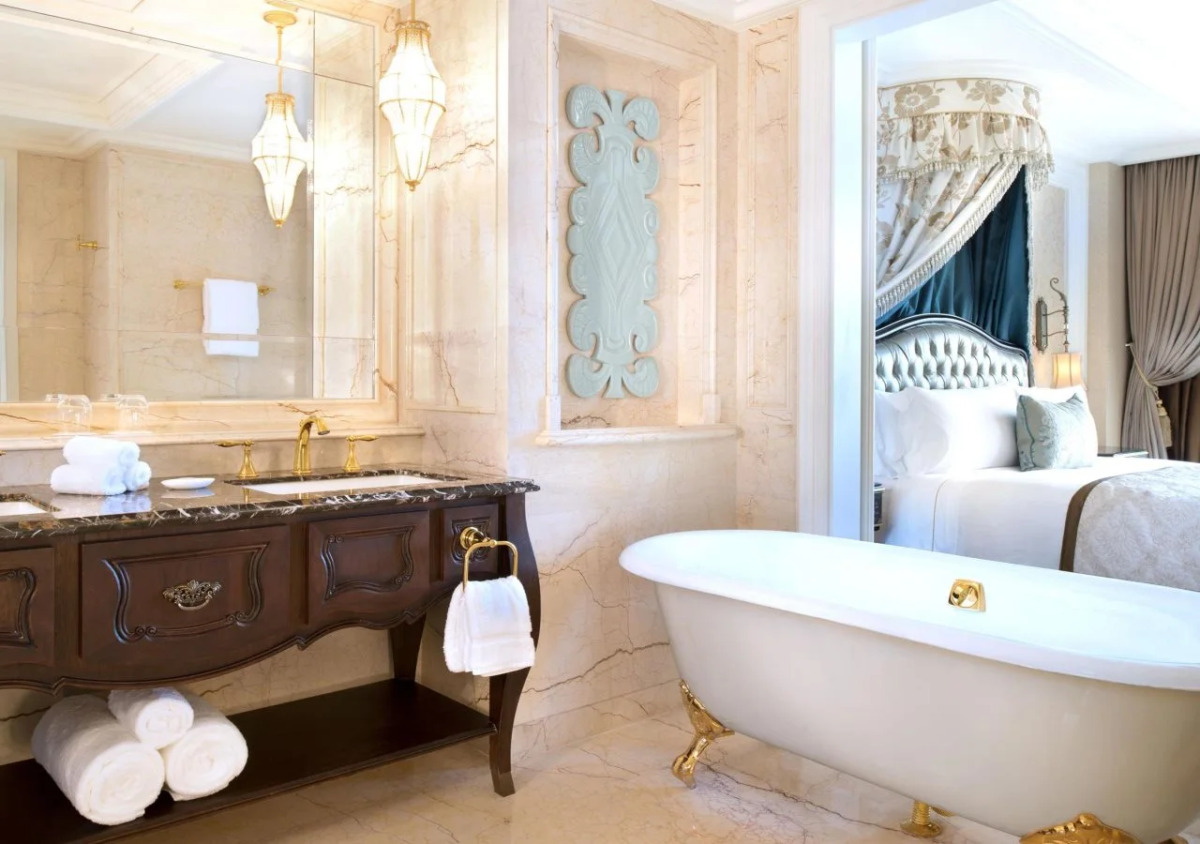 The Castle Hotel, a Luxury Collection Hotel, Dalian