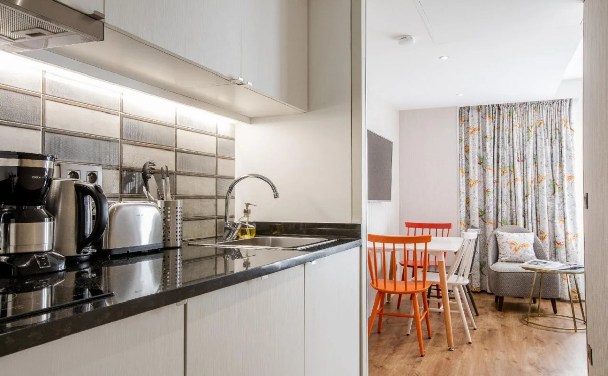 CADET Residence by Collection VESPER