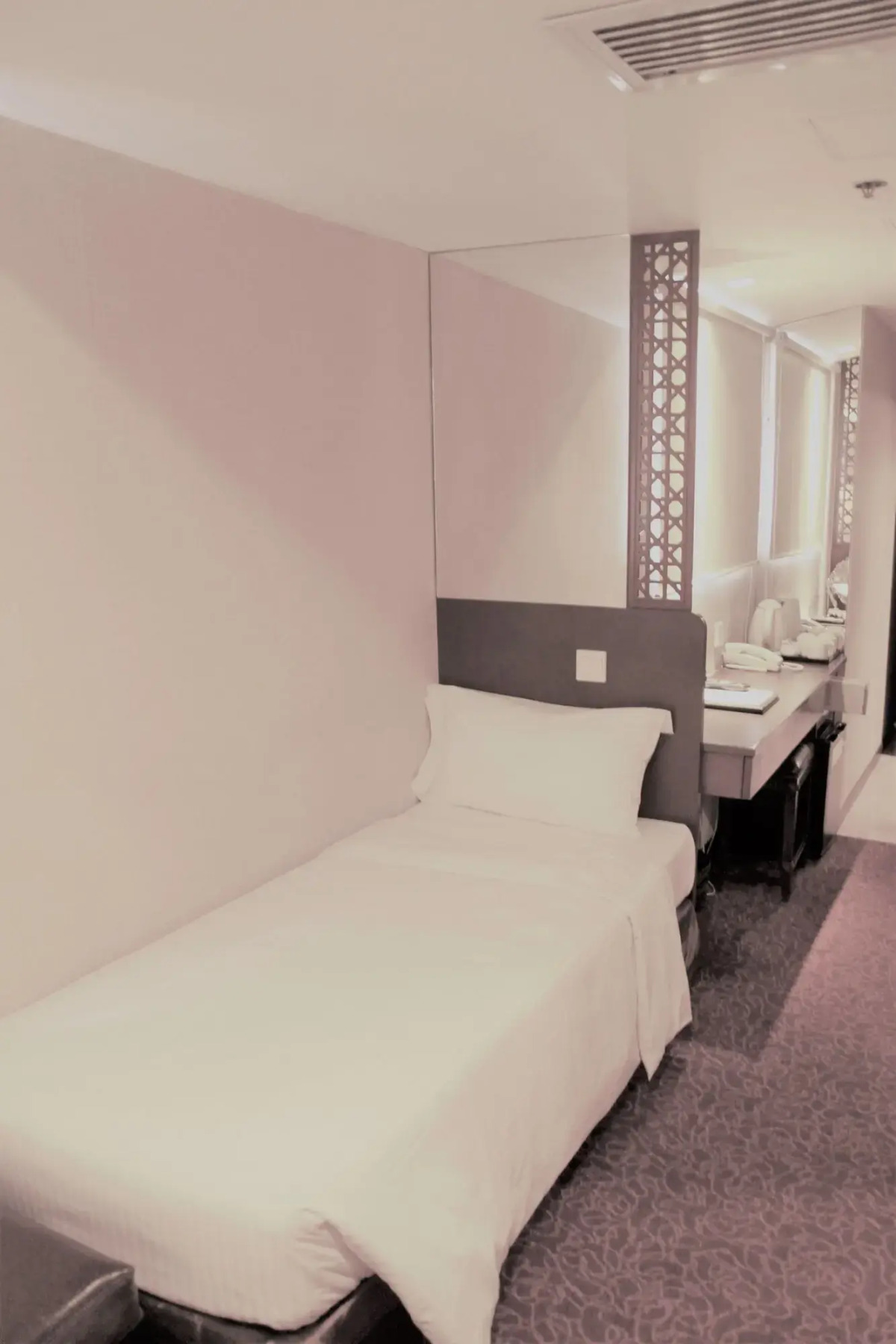 Oriental Lander Hotel