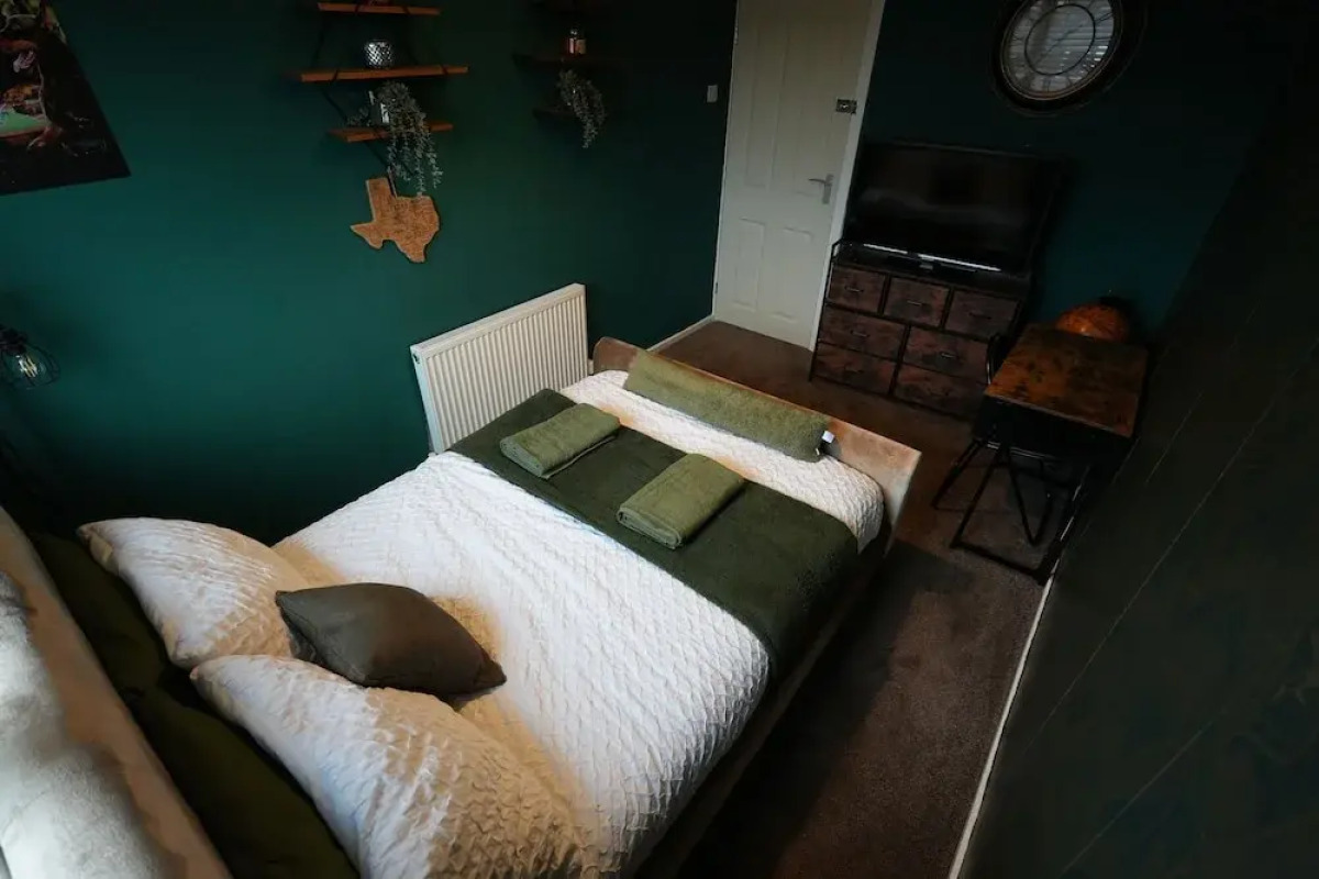 Detached Homestay With Private Rooms