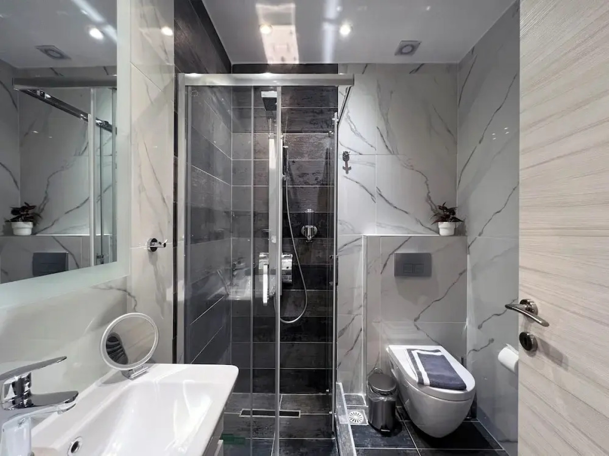 Mango Apartment & Suite by halu!