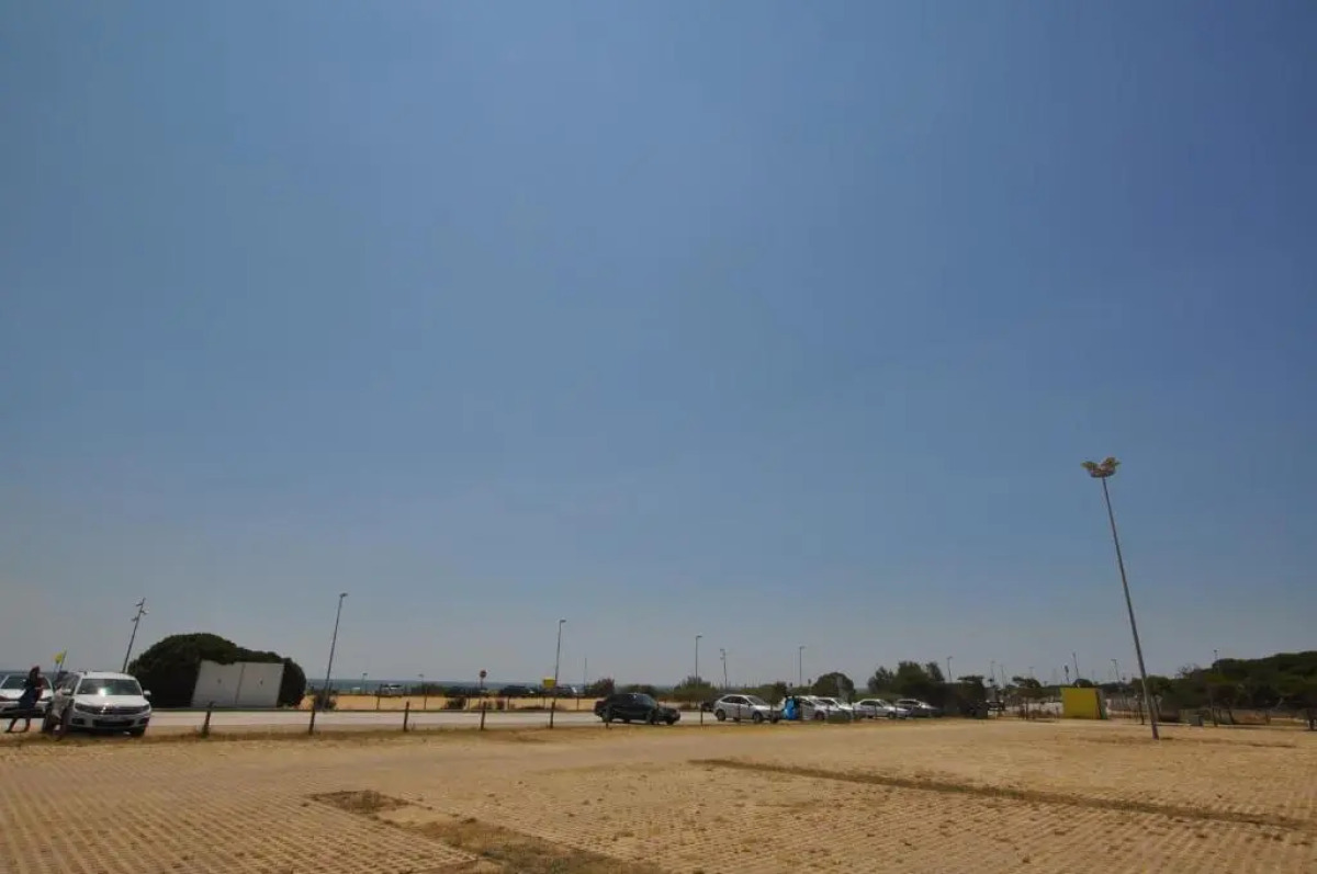 Airhostel Barcelona Airport 24h