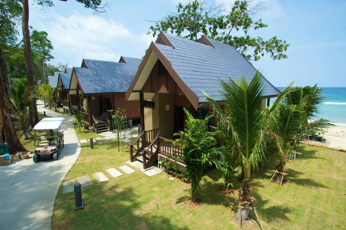 Tunamaya Beach & Spa Resort Tioman Island