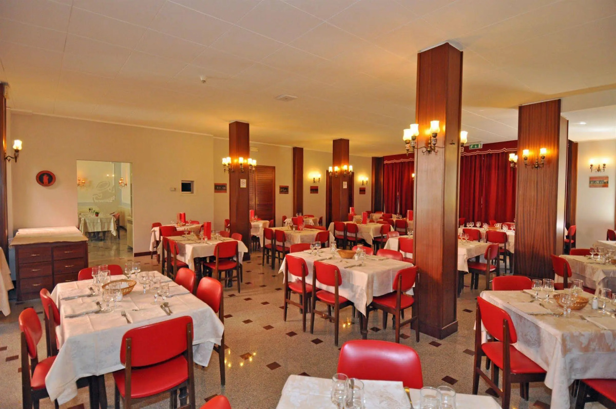 Cavour 30TRE - Hotel Moderno