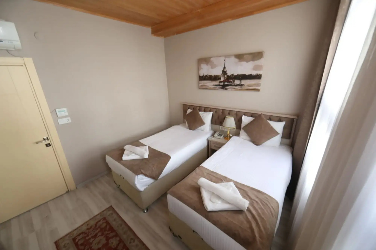 Отель Sultans Royal