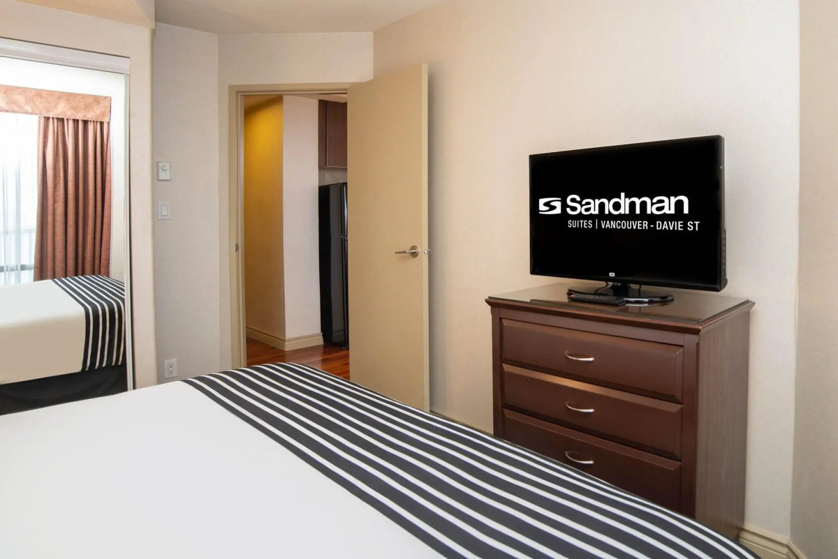 Sandman Suites Vancouver on Davie