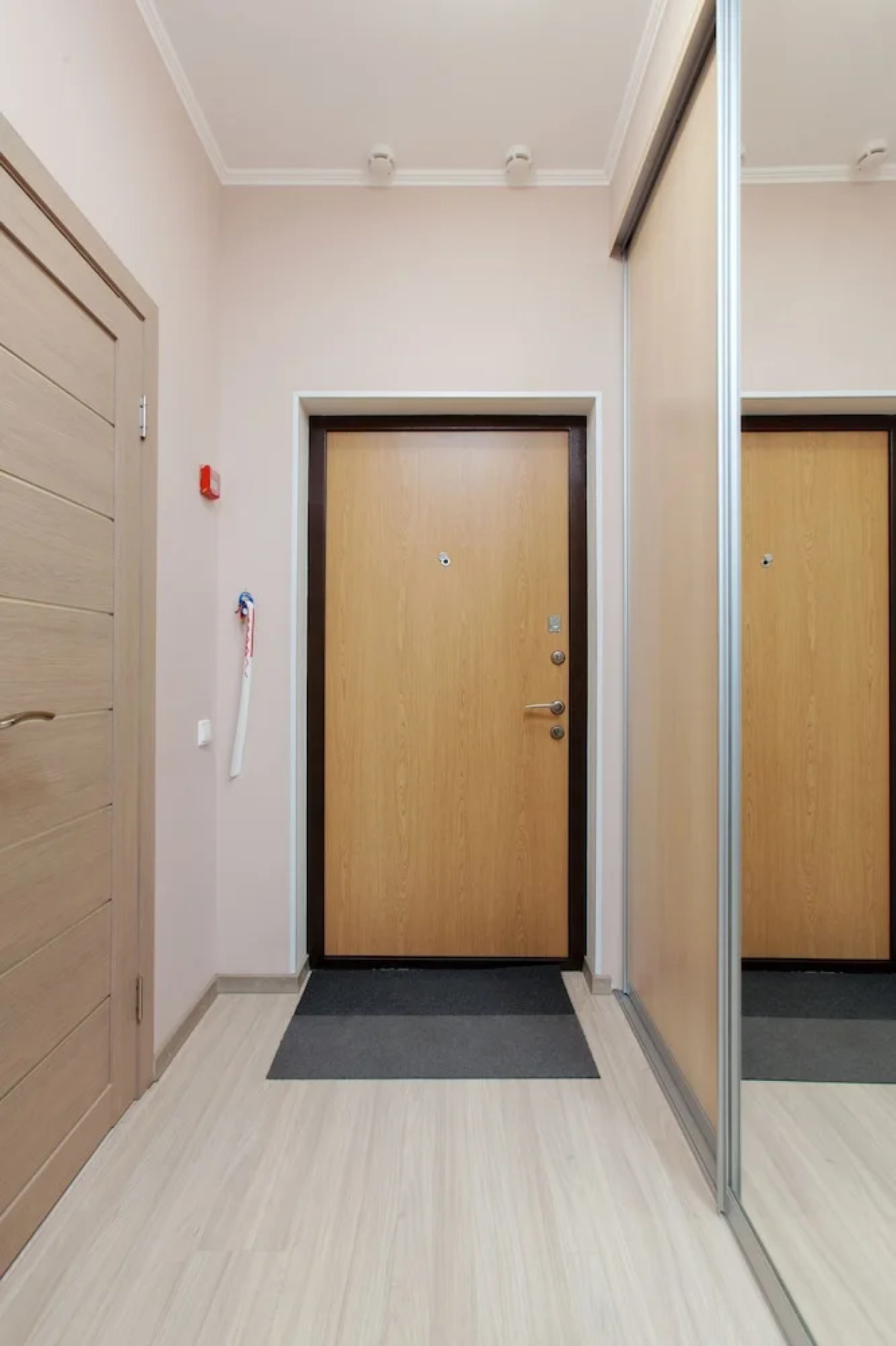 Апартаменты «Триколор»