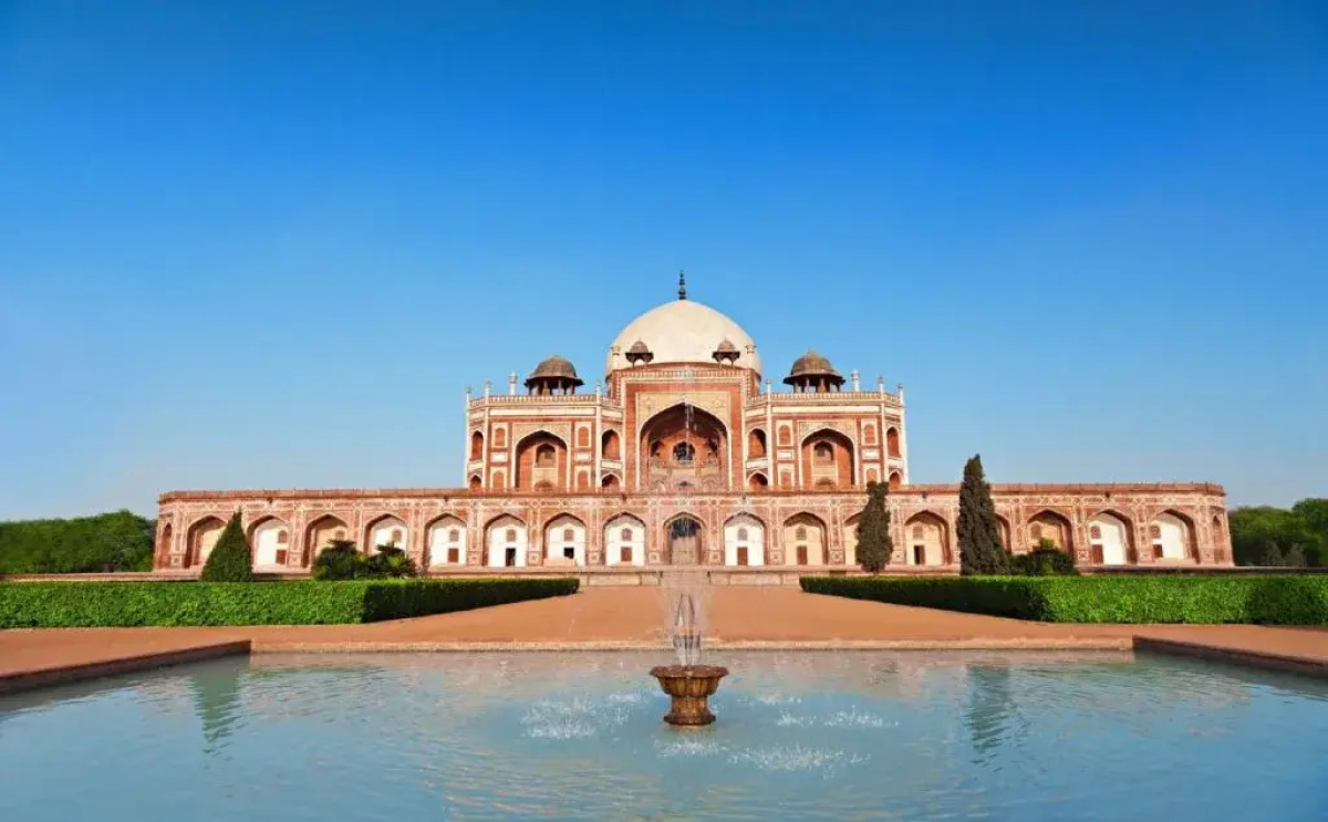 Hotel Tashkent Palace