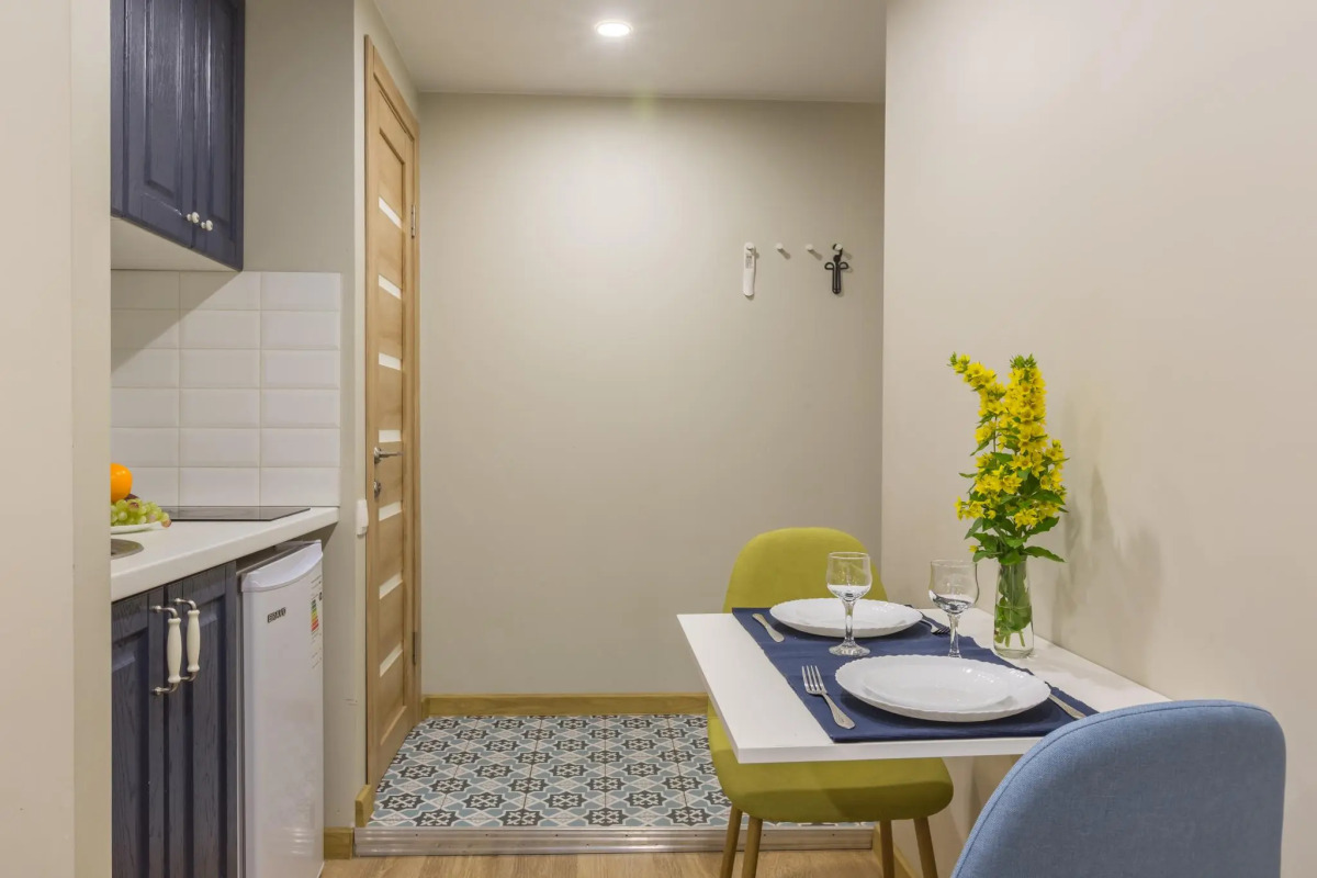 Kvart-Hotel (Кварт-Отель) в микрорайоне Дзержинец