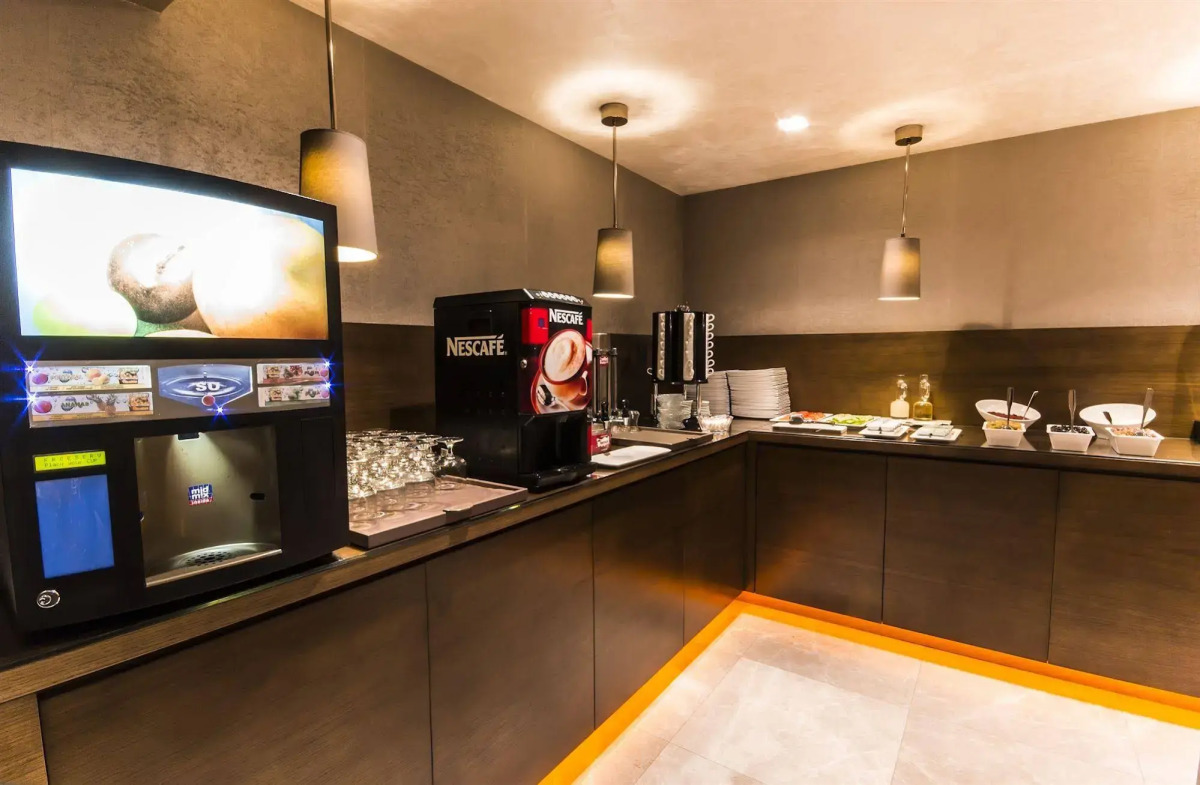 The New Hotel Zeybek