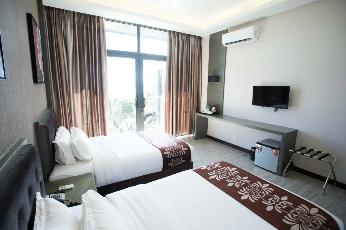 Vienna Hotel (Newly Renovated 2025)