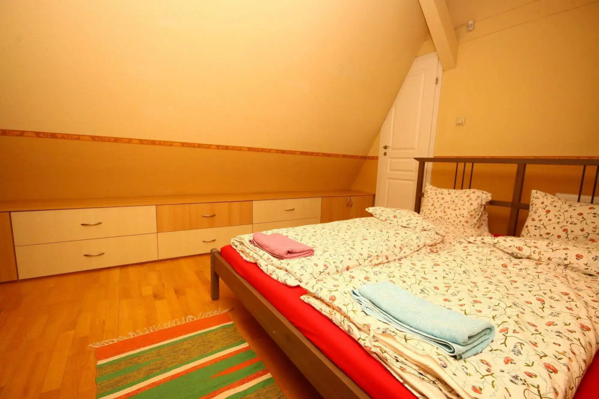 Pal's Hostel & Apartments