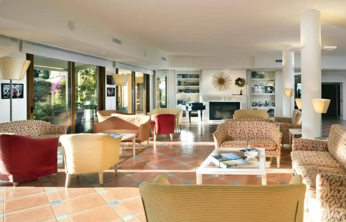 Отель Santa Gilla