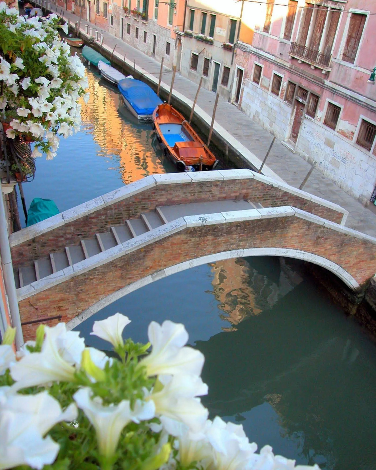 3749 Ponte Chiodo Guest House