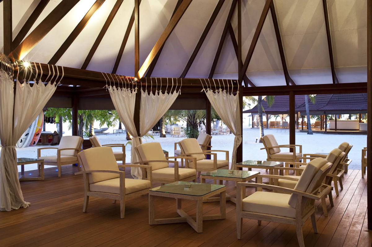 Diamonds Athuruga Maldives Resort & Spa