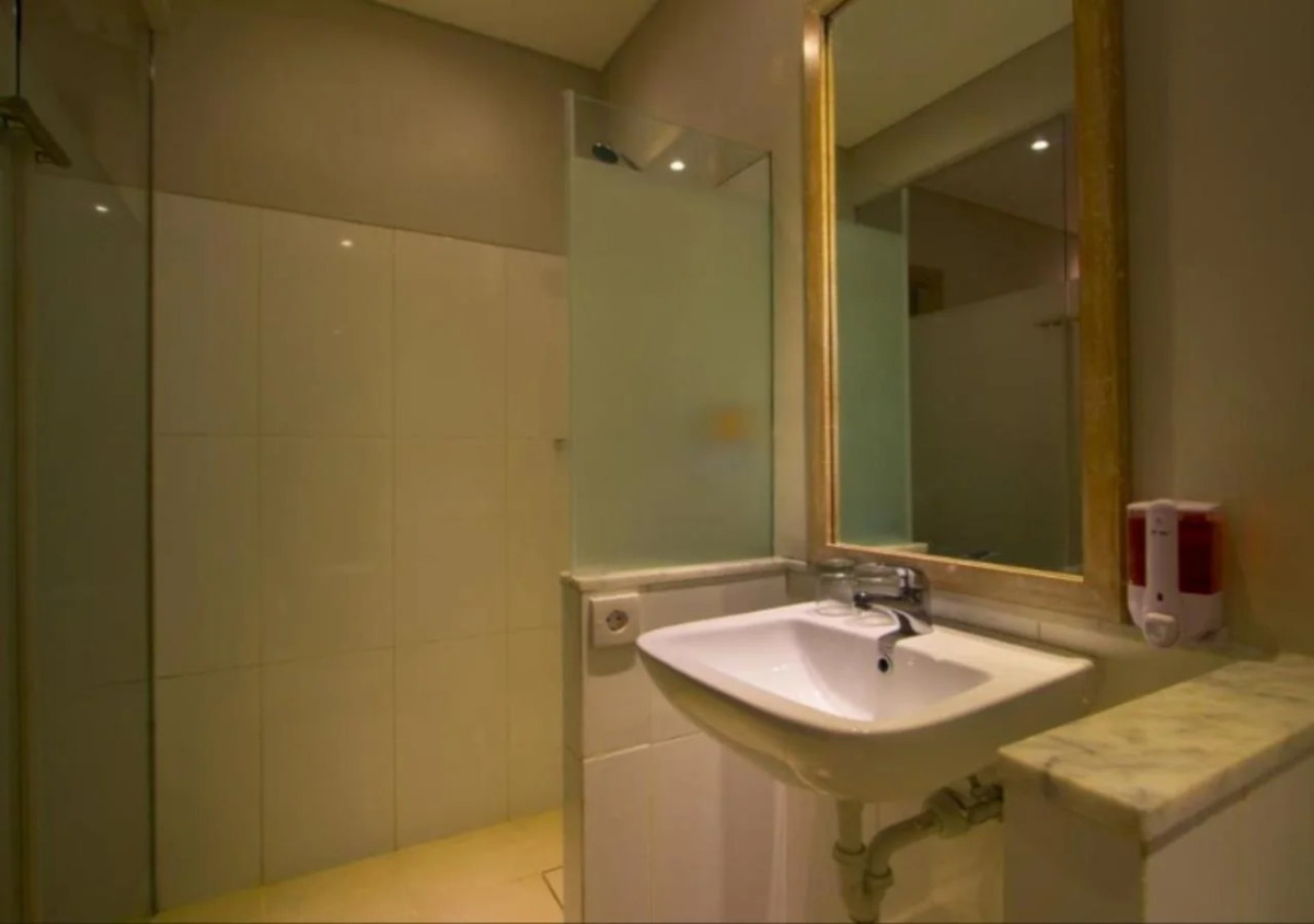 OYO 2854 COZY B&B Seminyak