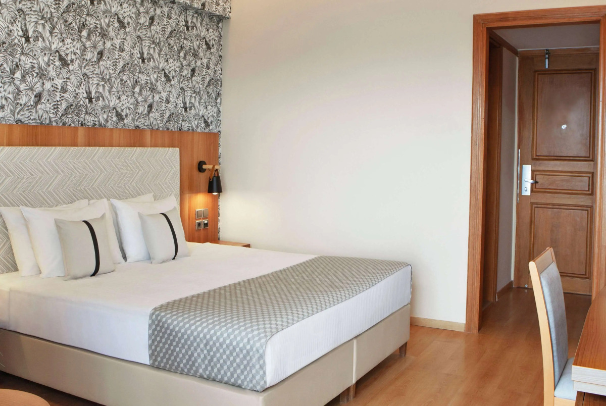 Отель Ramada by Wyndham, Athens Club Attica Riviera
