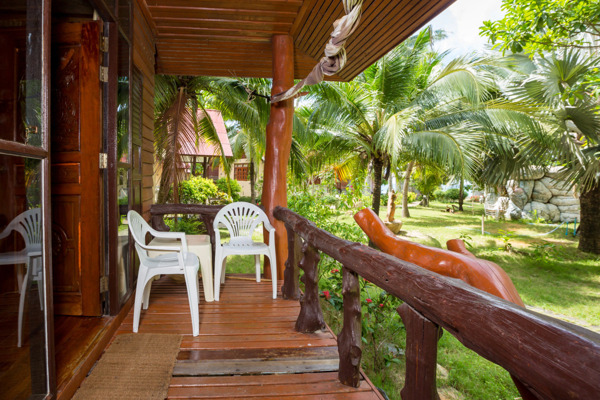 Bottle Beach 1 Resort