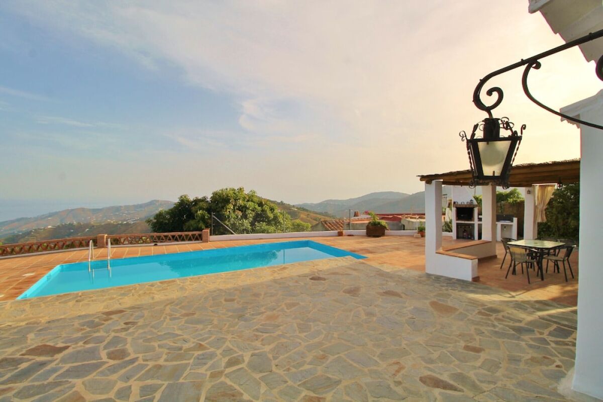 1039 Villa Cuatro Caminos