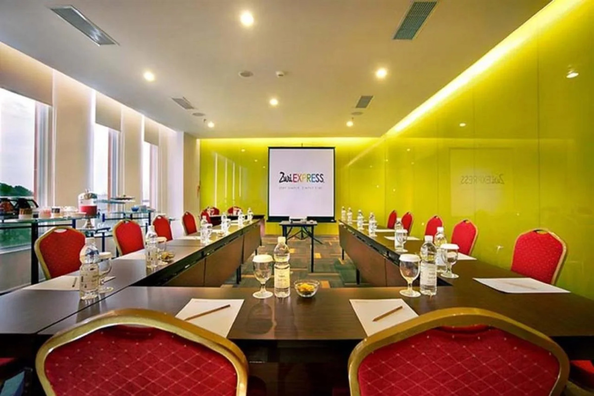 Zuri Express Mangga Dua