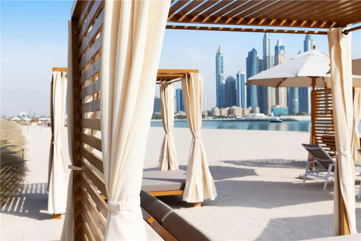 Adagio Premium The Palm