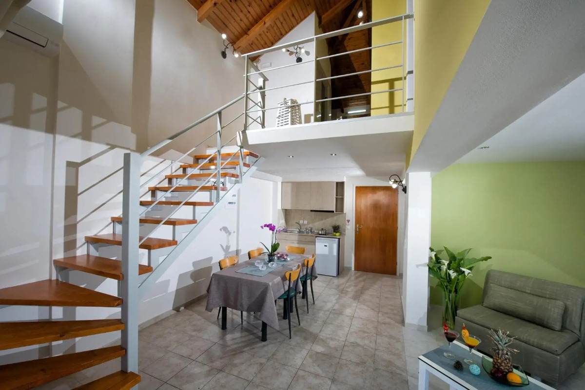 Mary Hotel & Mary Royal Suites