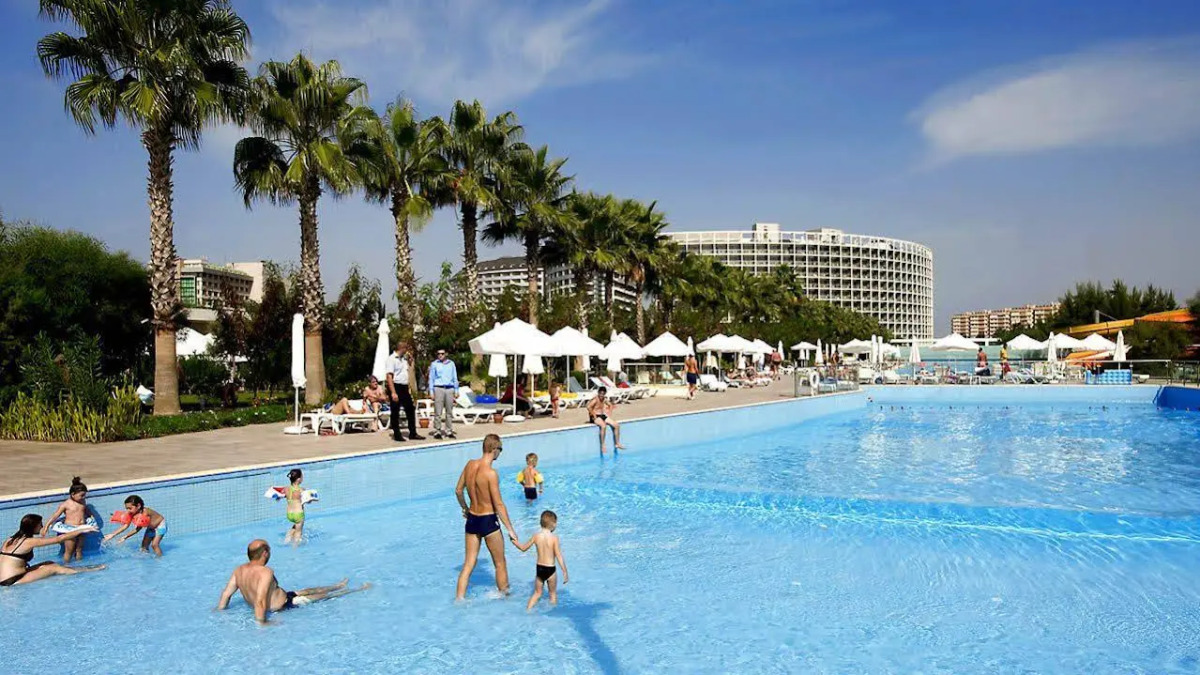 Crystal Centro Resort