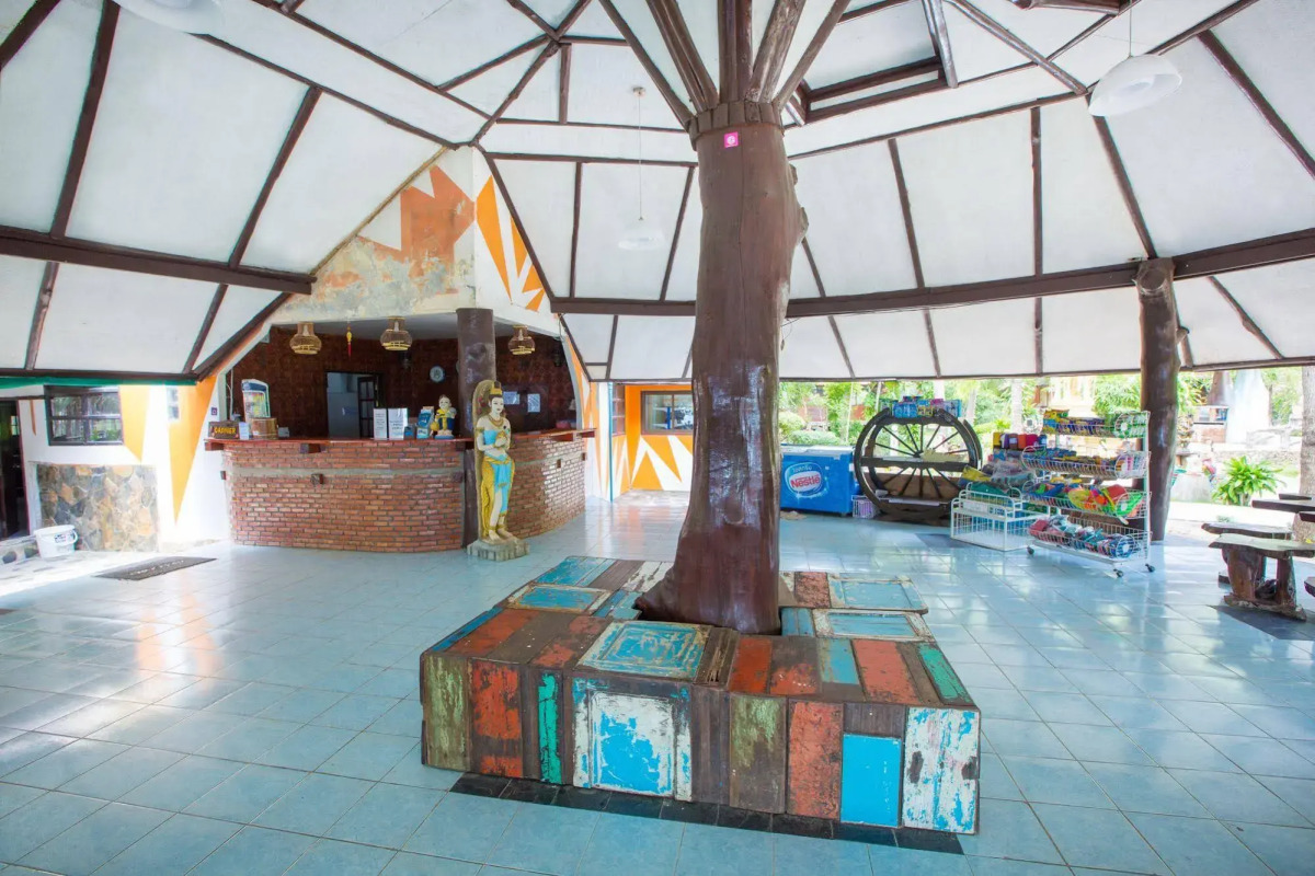 Bottle Beach 1 Resort