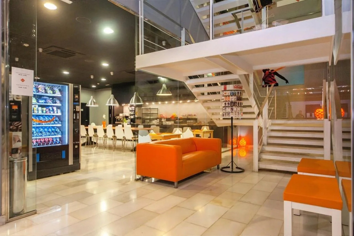 Отель Barna House Hotel