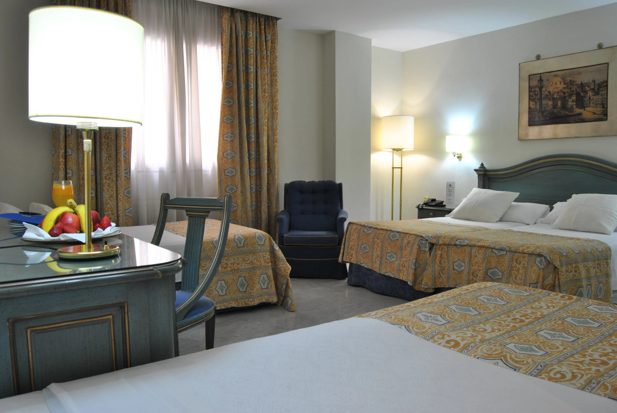 Отель Porcel Sabica