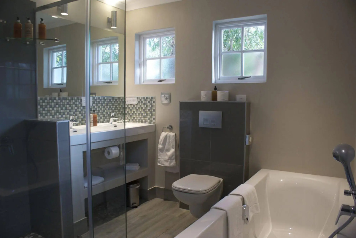 Whale Rock Luxury Lodge