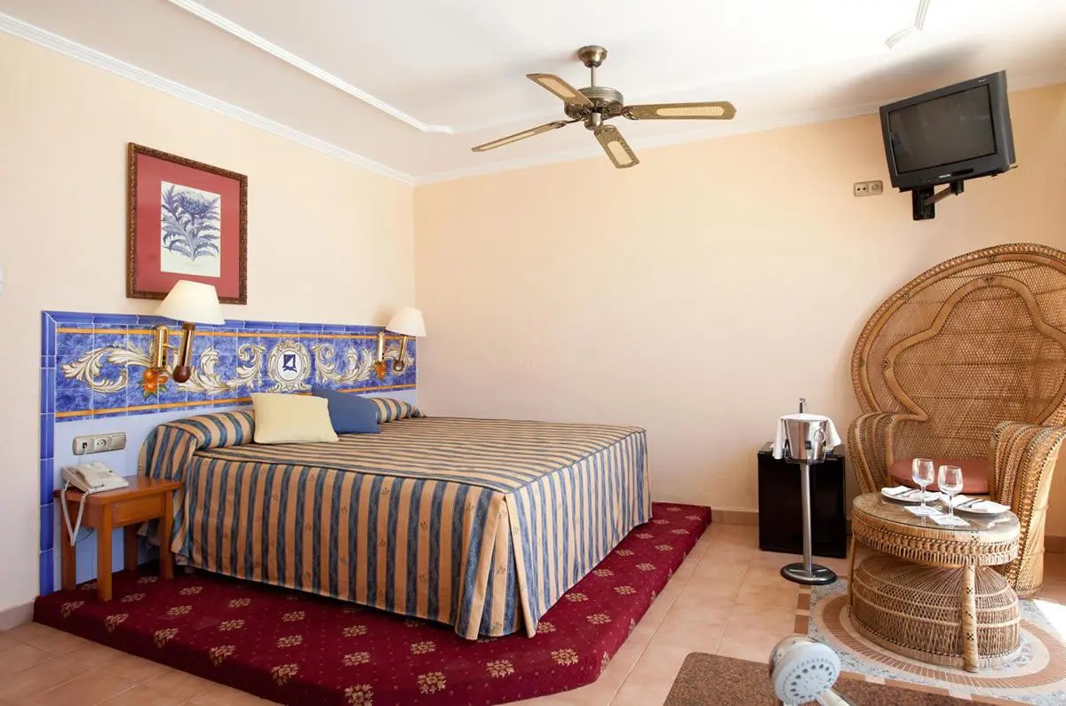 Playavera Hotel - Naturist Friendly