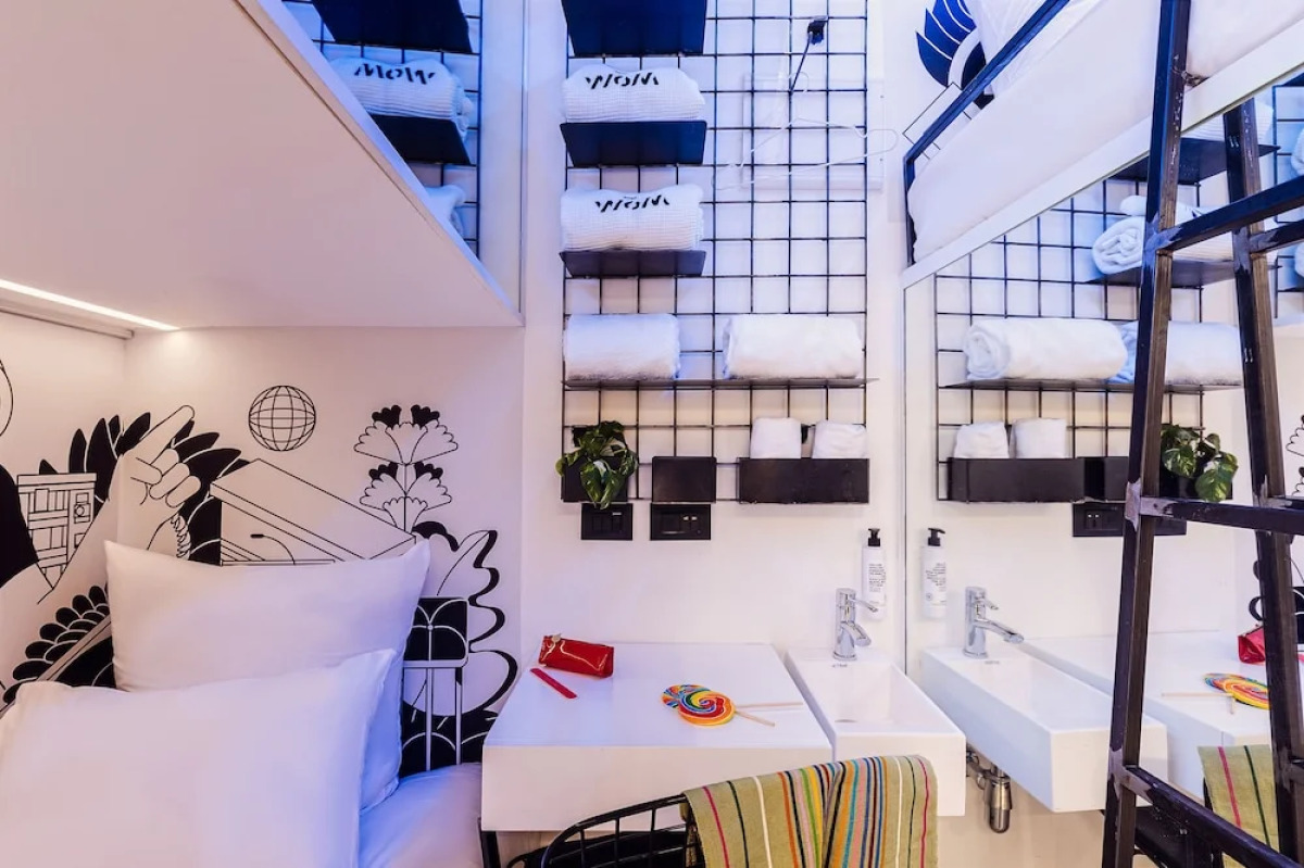 Wom Allenby Pod Hotel