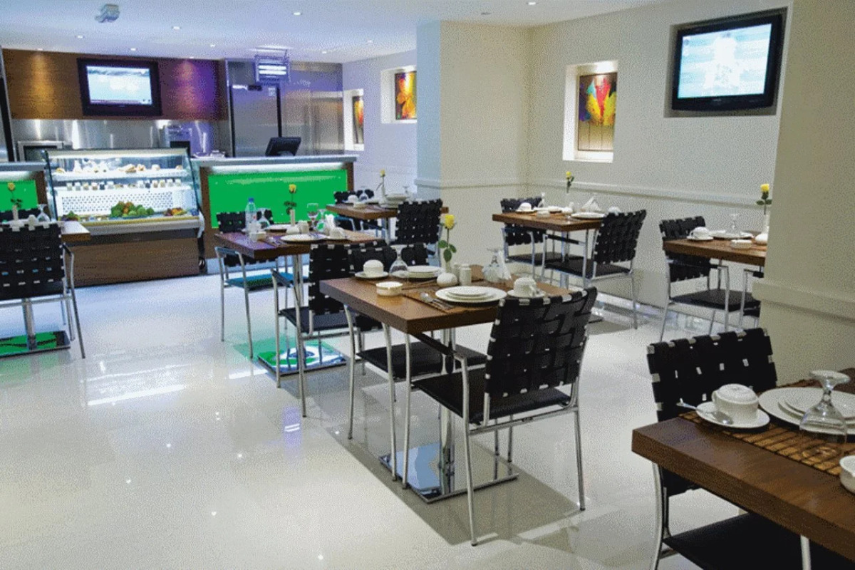 Phoenix Plaza Hotel Apartments