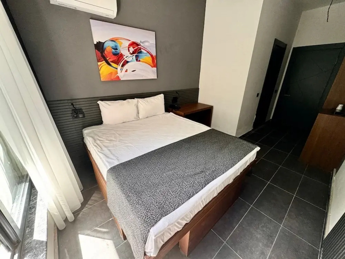 Wolf Of The City Hotel & Spa