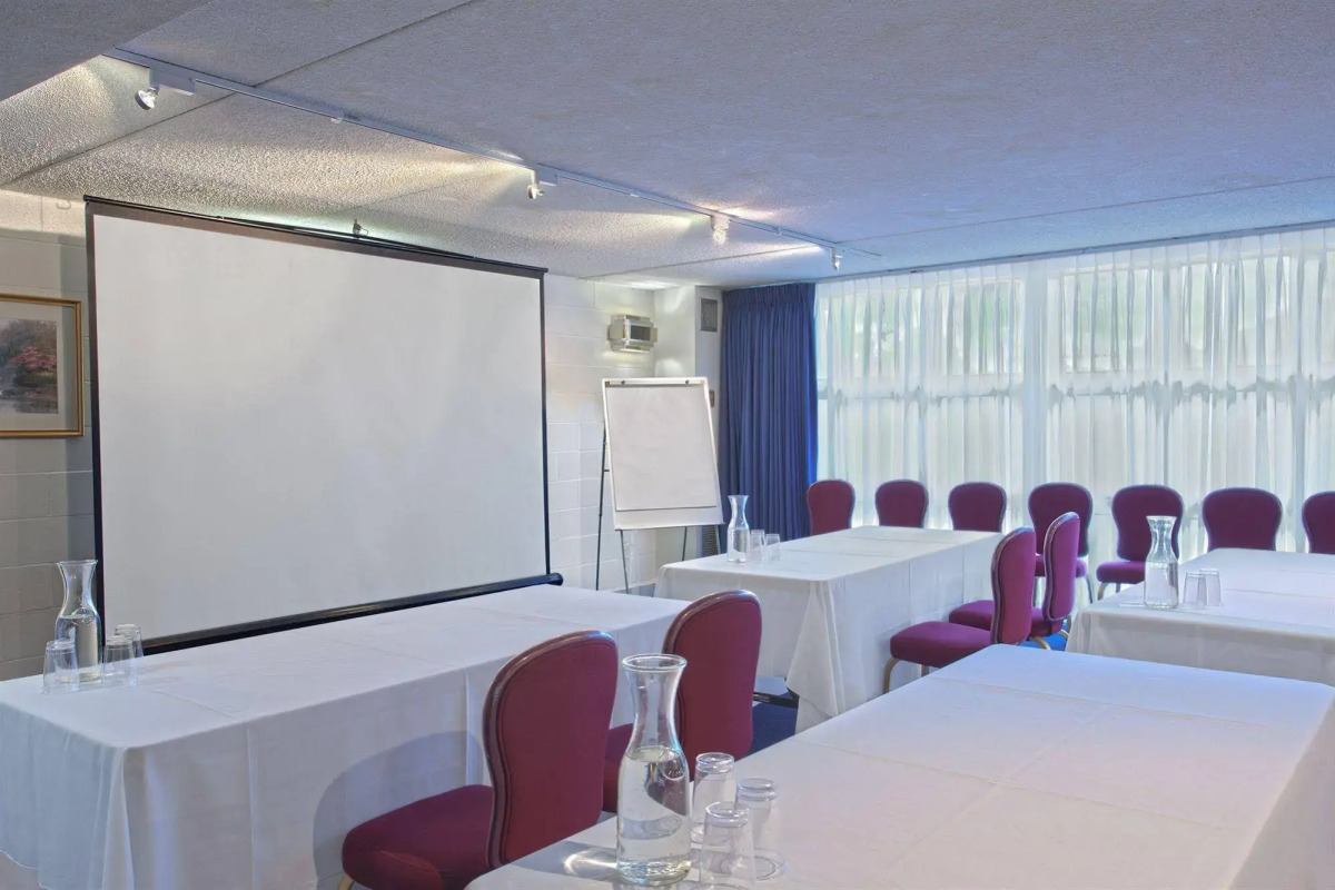 The Constitution Inn