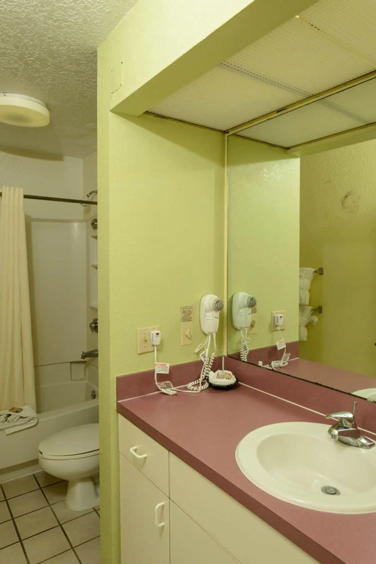 Seralago Hotel & Suites Main Gate East