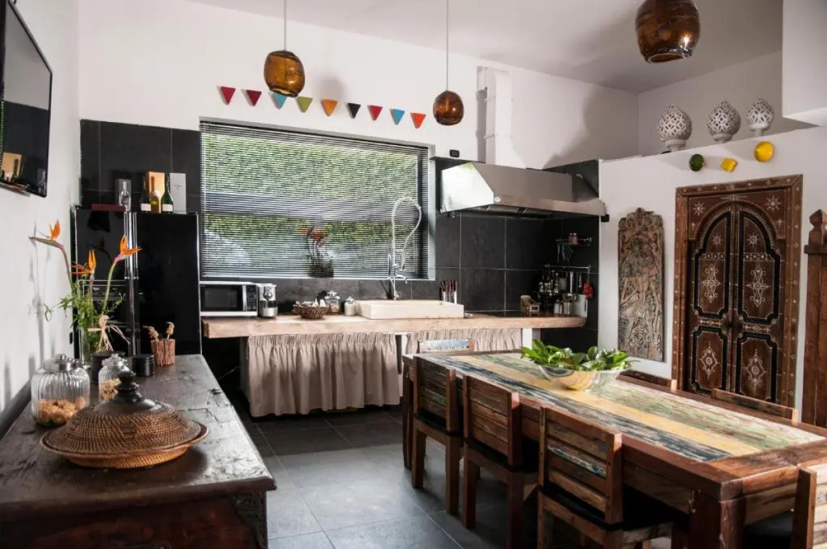 Sevenmaze Charming House