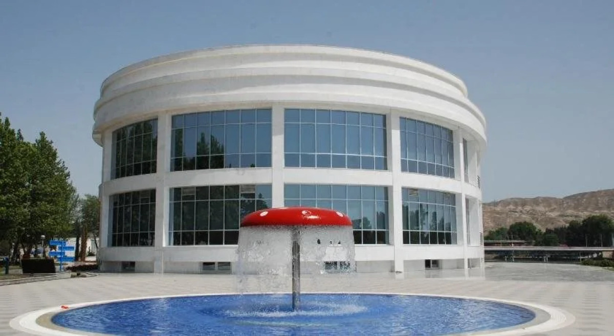 Agsaray Deluxe Hotel