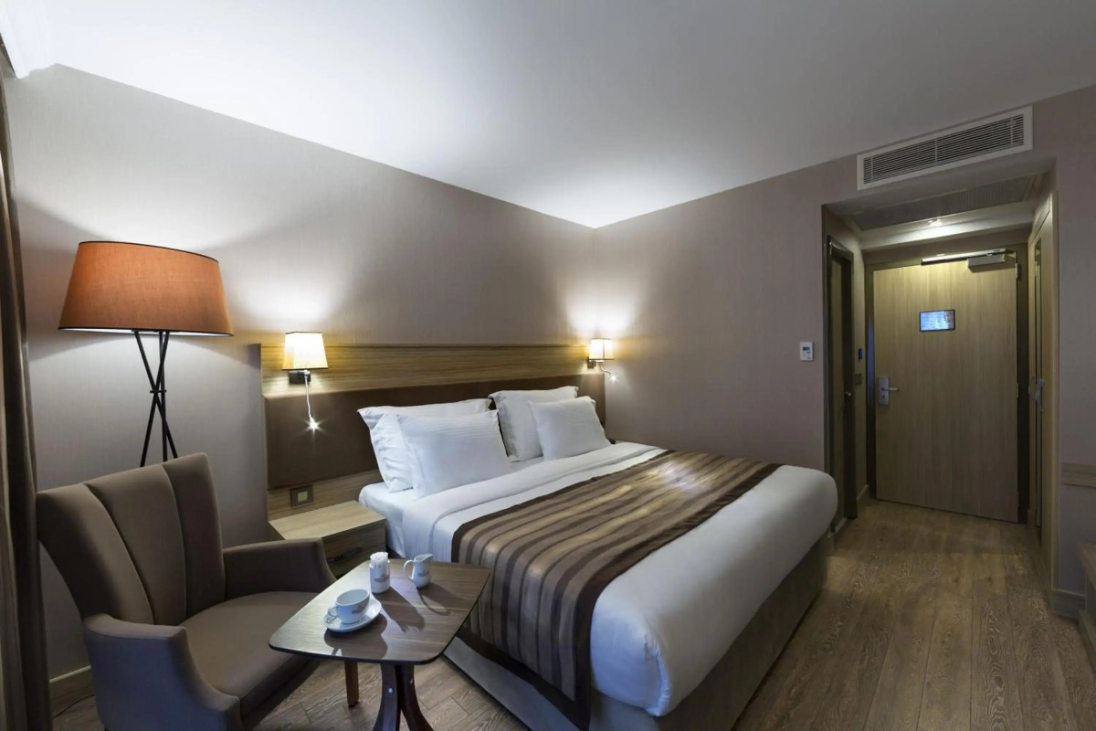 Exe Las Adelfas Hotel