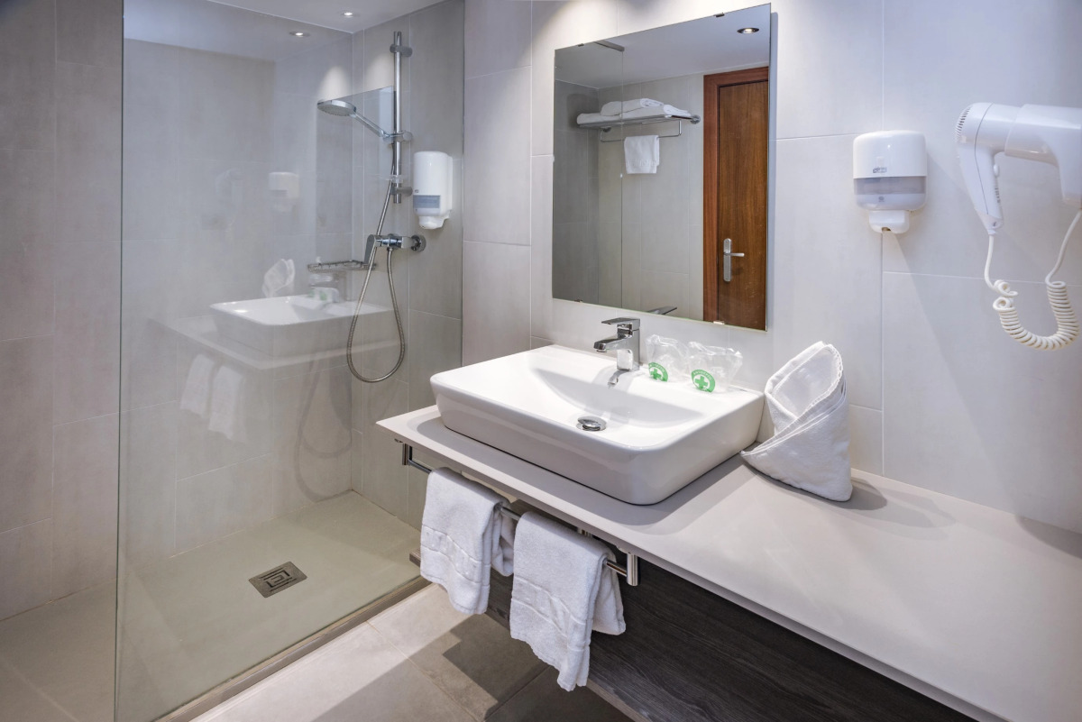 Отель 4R Miramar Calafell