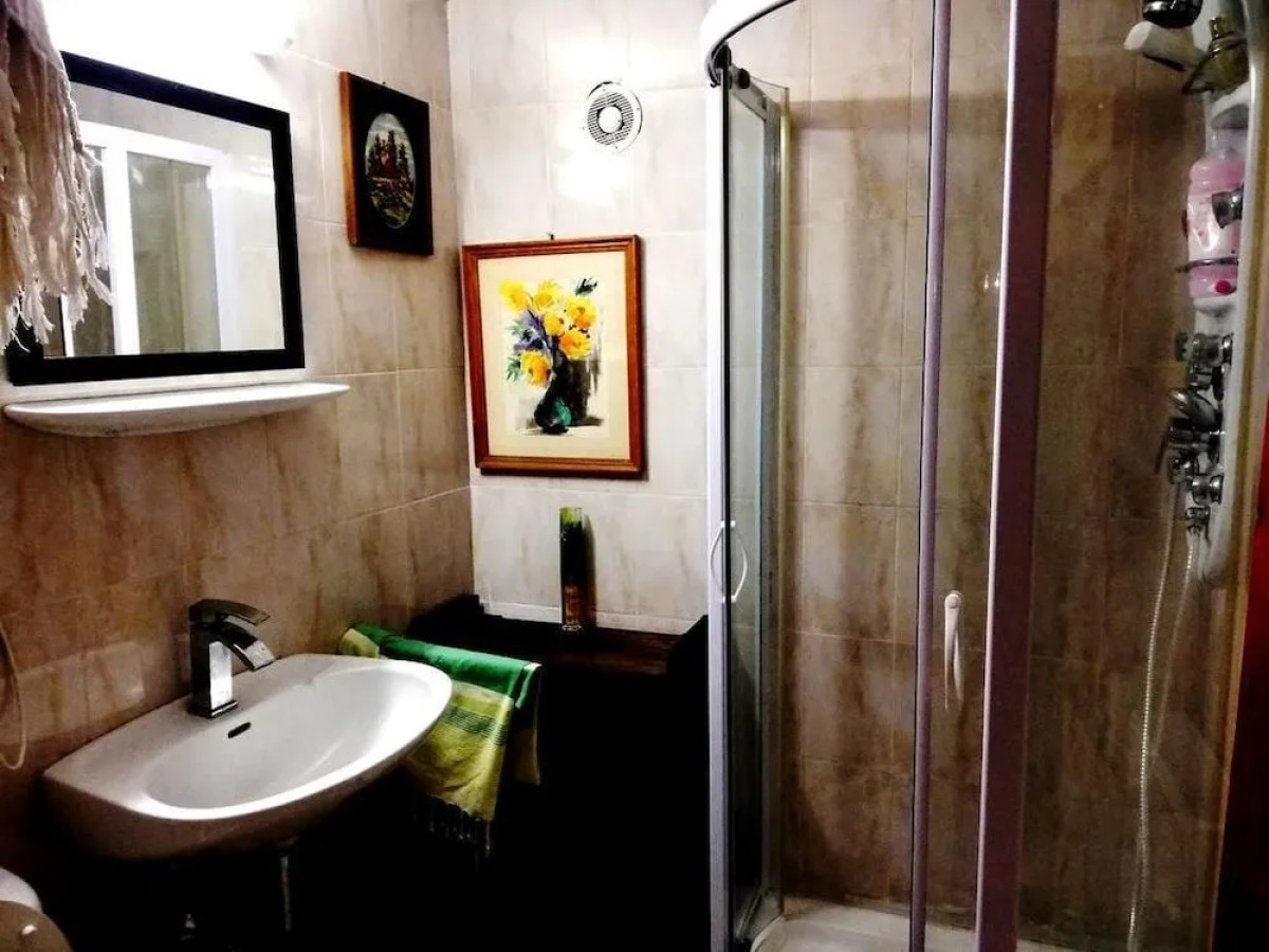 Leyla Guesthouse Castel