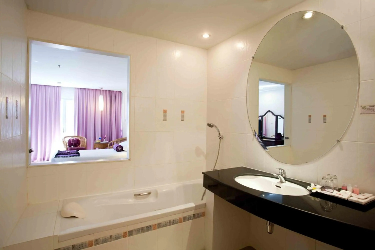 The Cha-am Methavalai Hotel