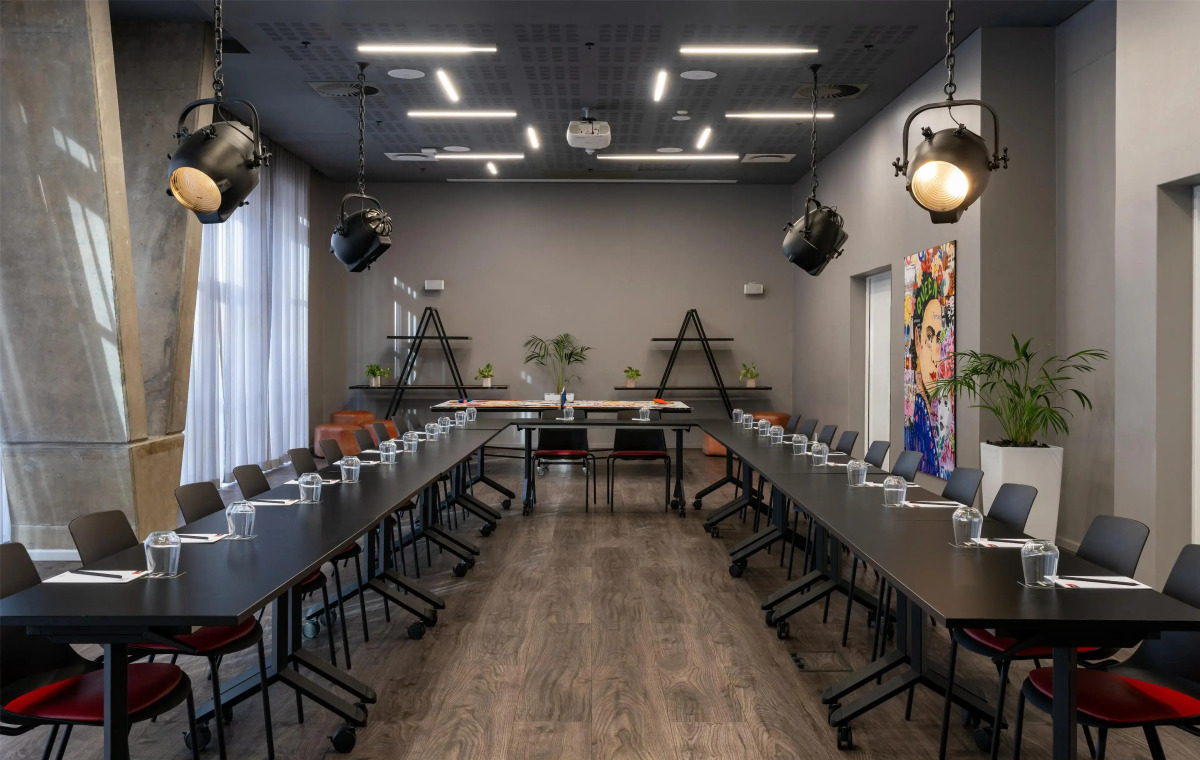 Radisson RED V&A Waterfront, Cape Town