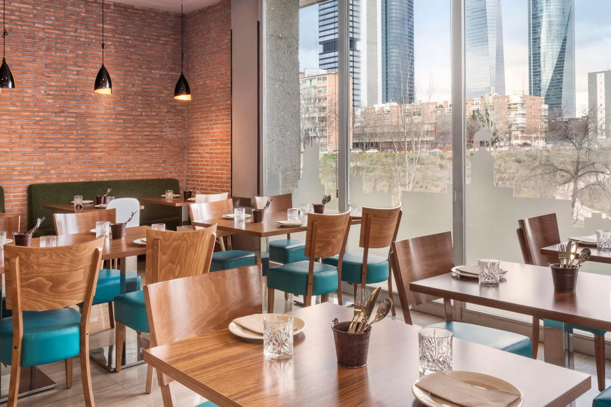 Hotel Madrid Chamartín Affiliated by Meliá