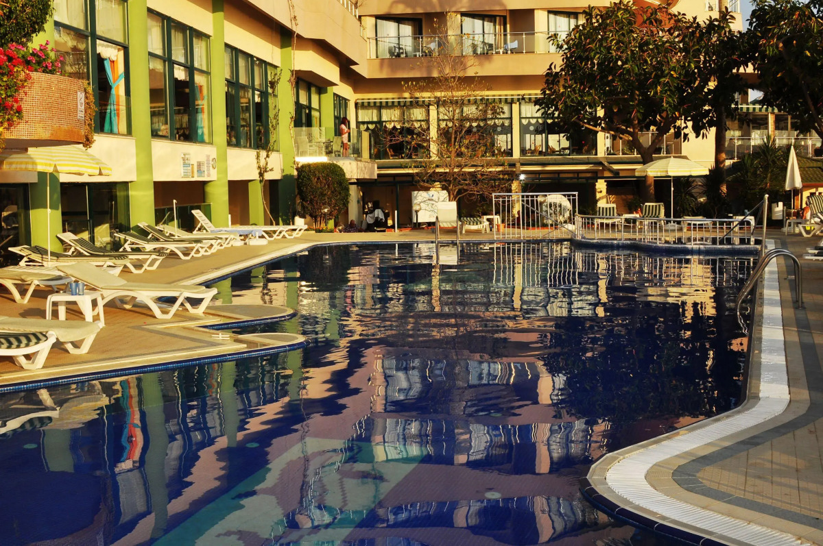 Aska Just In Beach – All Inclusive