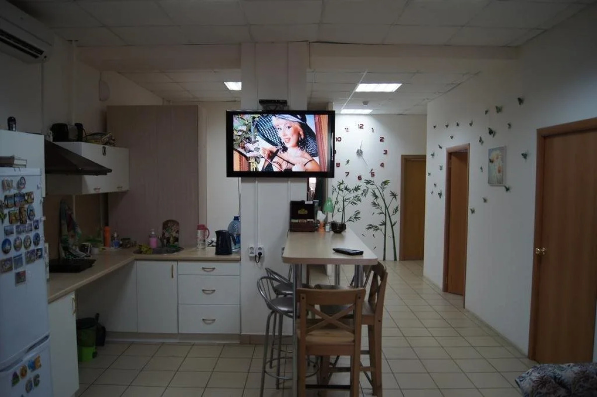 Pechki Lavochki Hostel