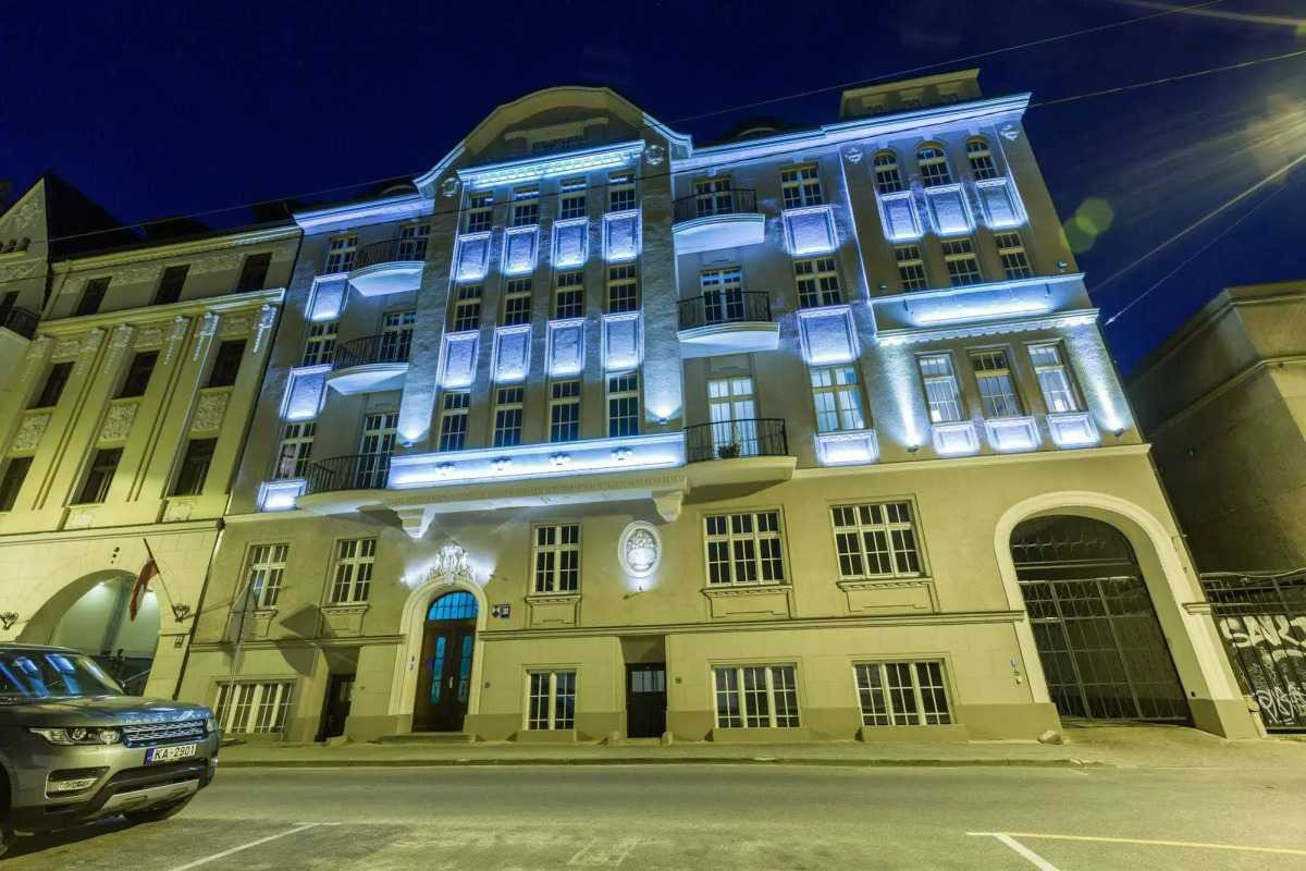 Отель Riga Lux Apartments – Skolas