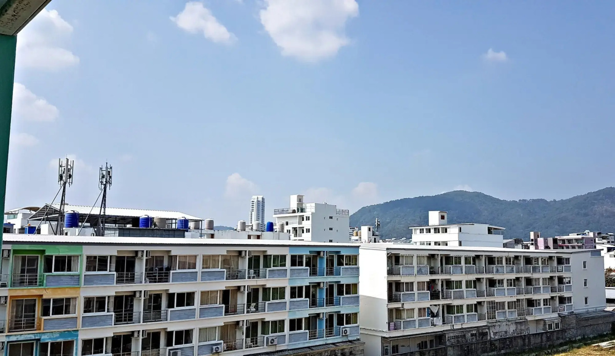 Green Harbor Hotel & Service Apartment