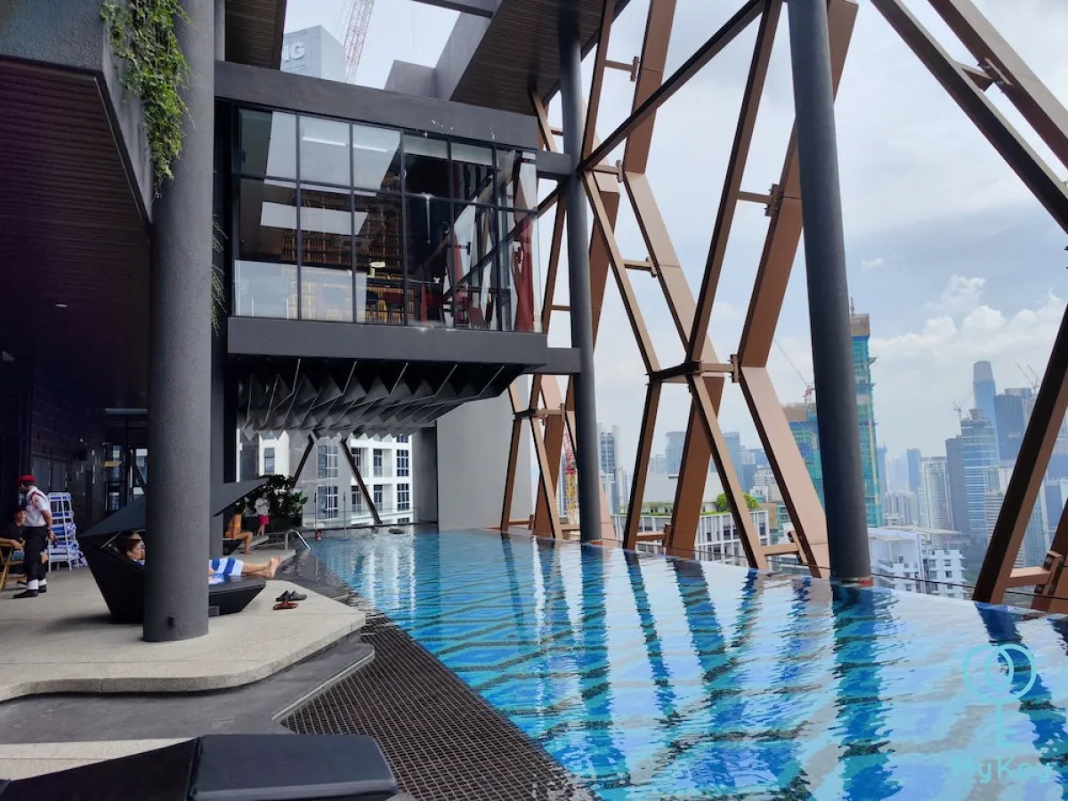 Scarletz Suites KLCC by Mykey